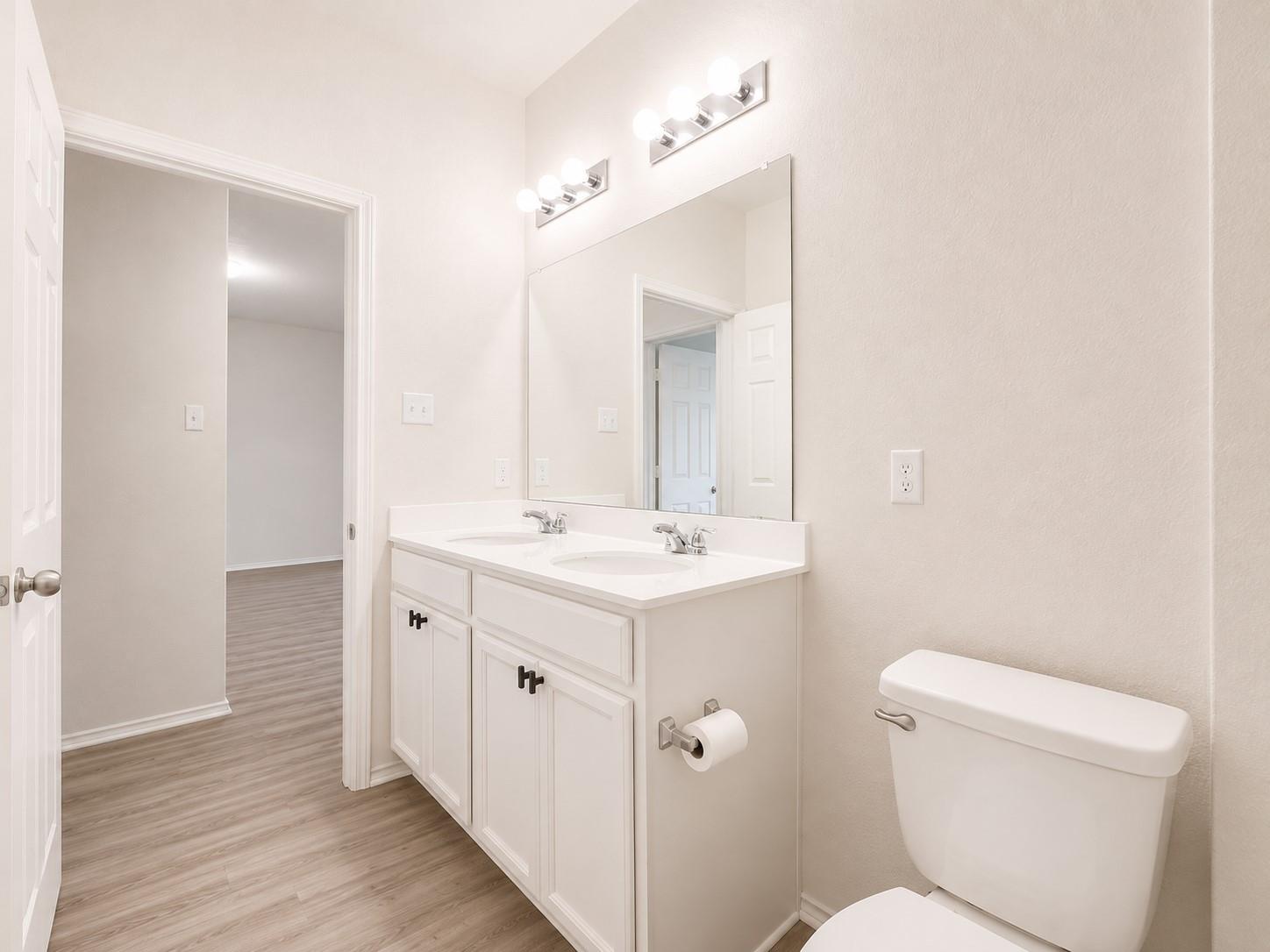 220 Pepperbark Loop Property Photo 22