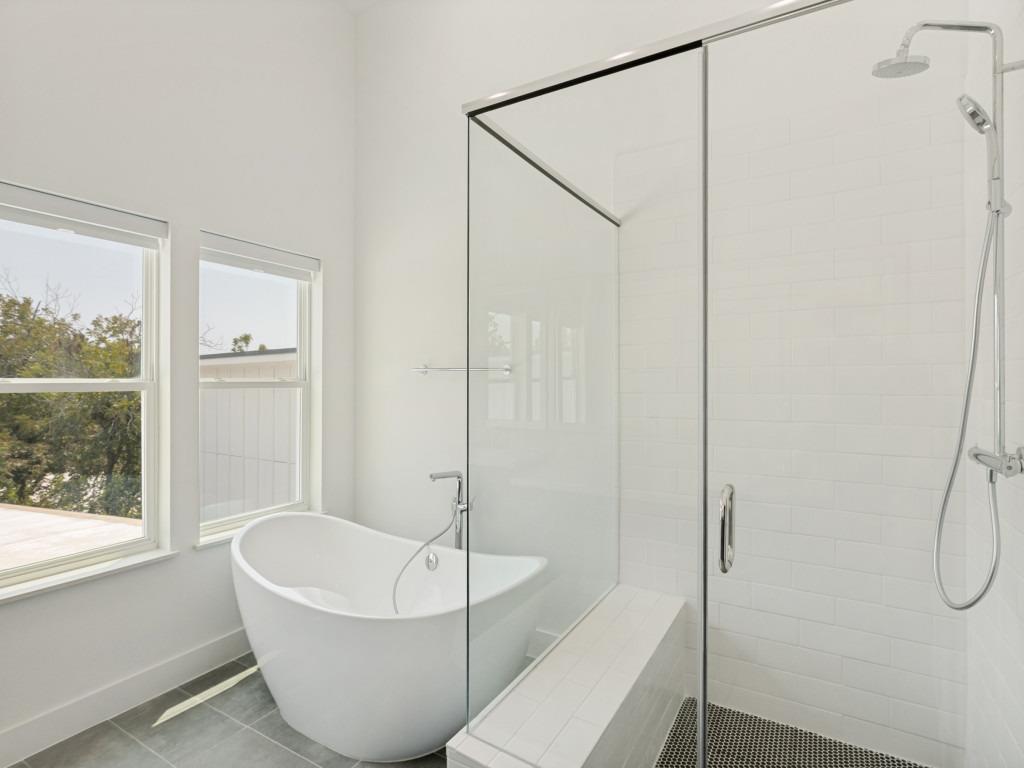 2505 Bluebonnet Ln #14 Property Photo 18