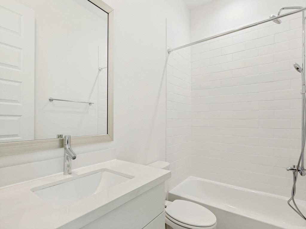 2505 Bluebonnet Ln #14 Property Photo 21