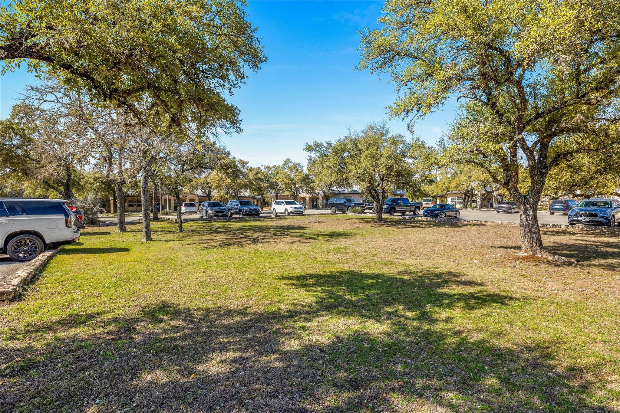 800 W Hwy 290 #e None Property Photo 9