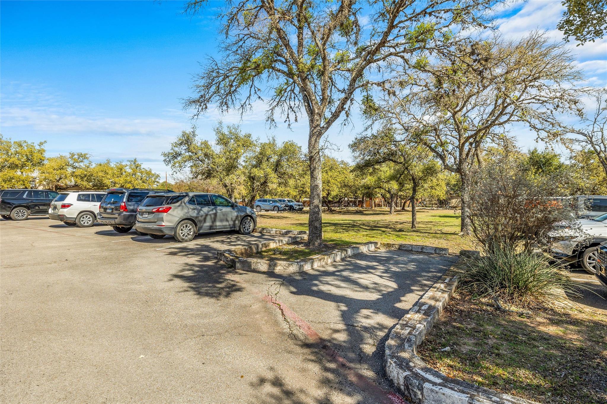 800 W Hwy 290 #e None Property Photo 12