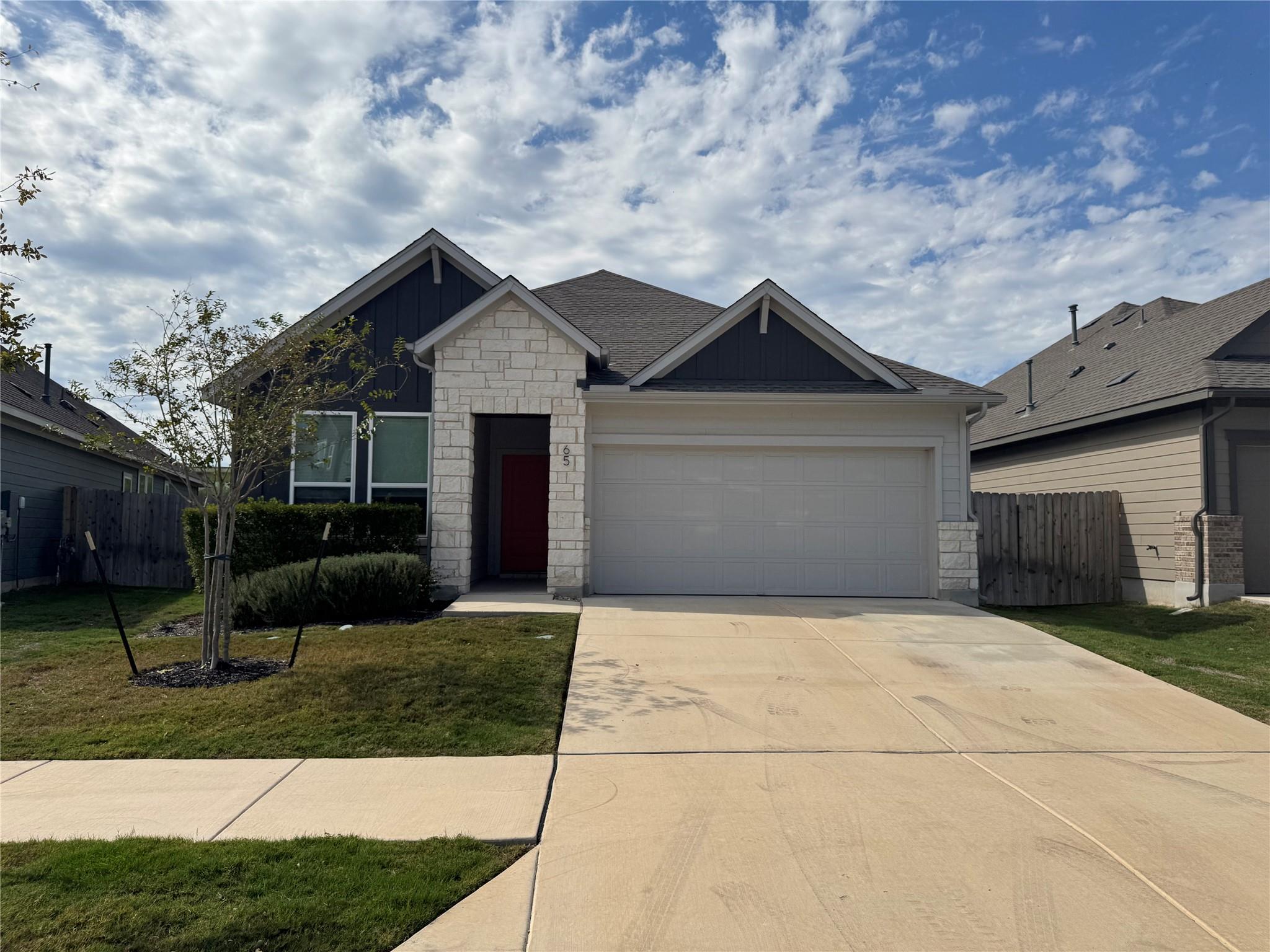65 Hereford Loop Property Photo 1