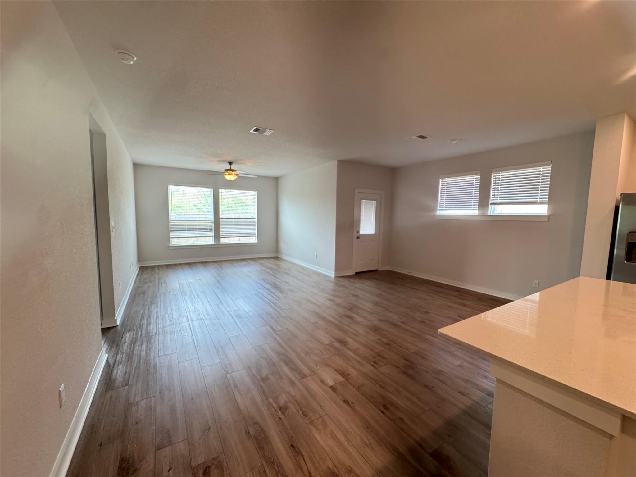 65 Hereford Loop Property Photo 6