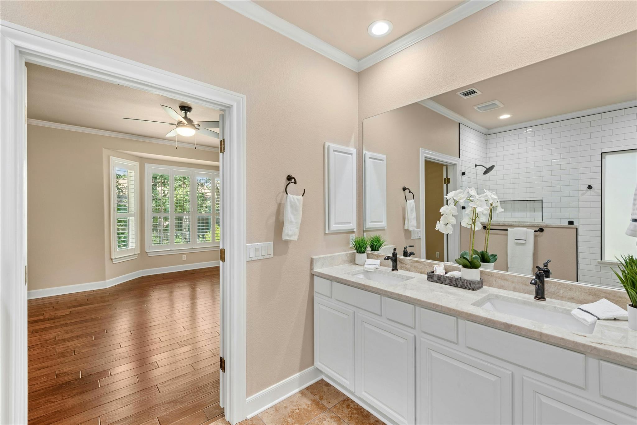 407 Dove Hollow Trl Property Photo 17