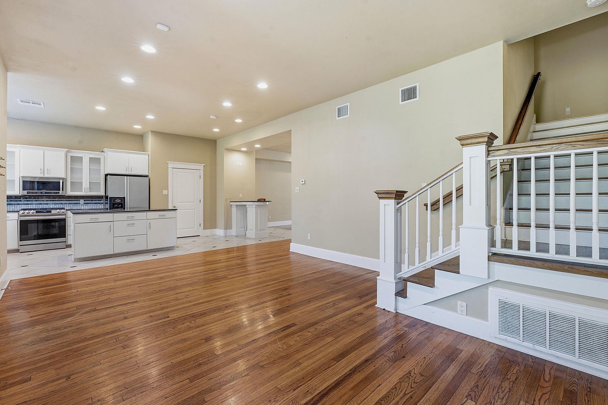 1305 Cometa St Property Photo 2