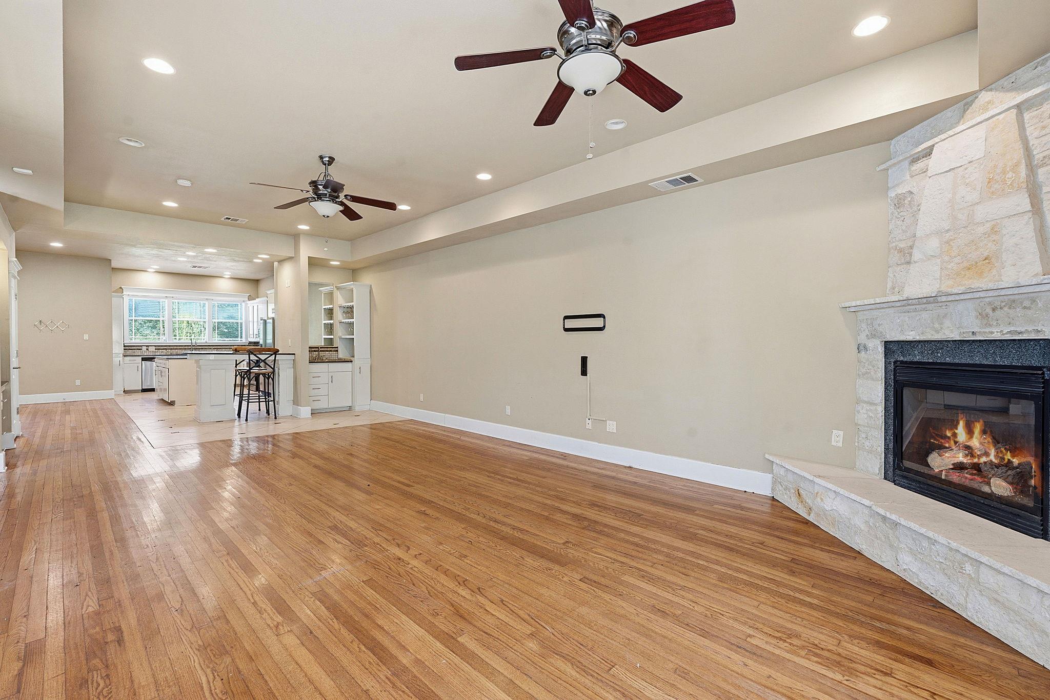 1305 Cometa St Property Photo 5