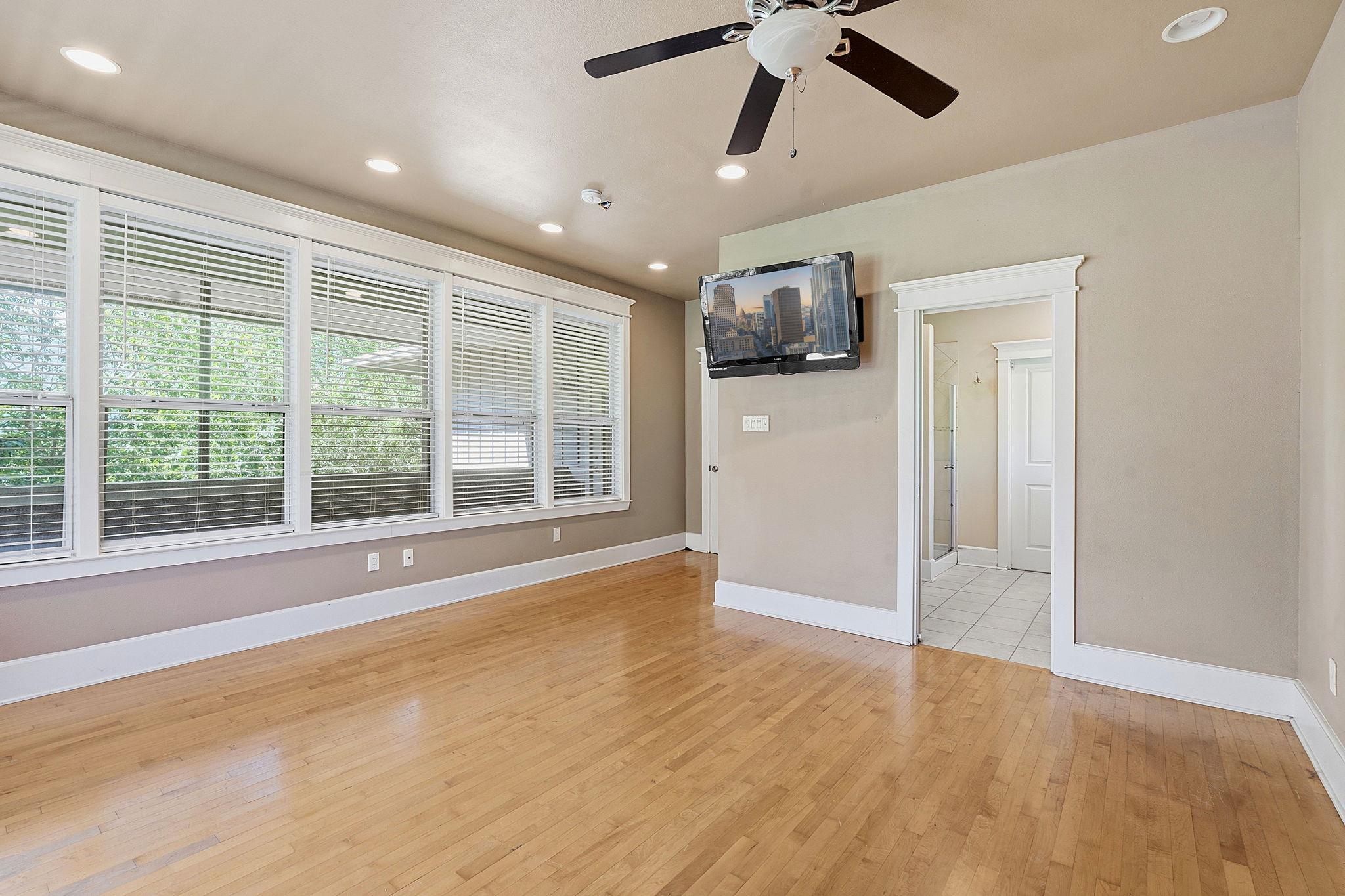 1305 Cometa St Property Photo 11