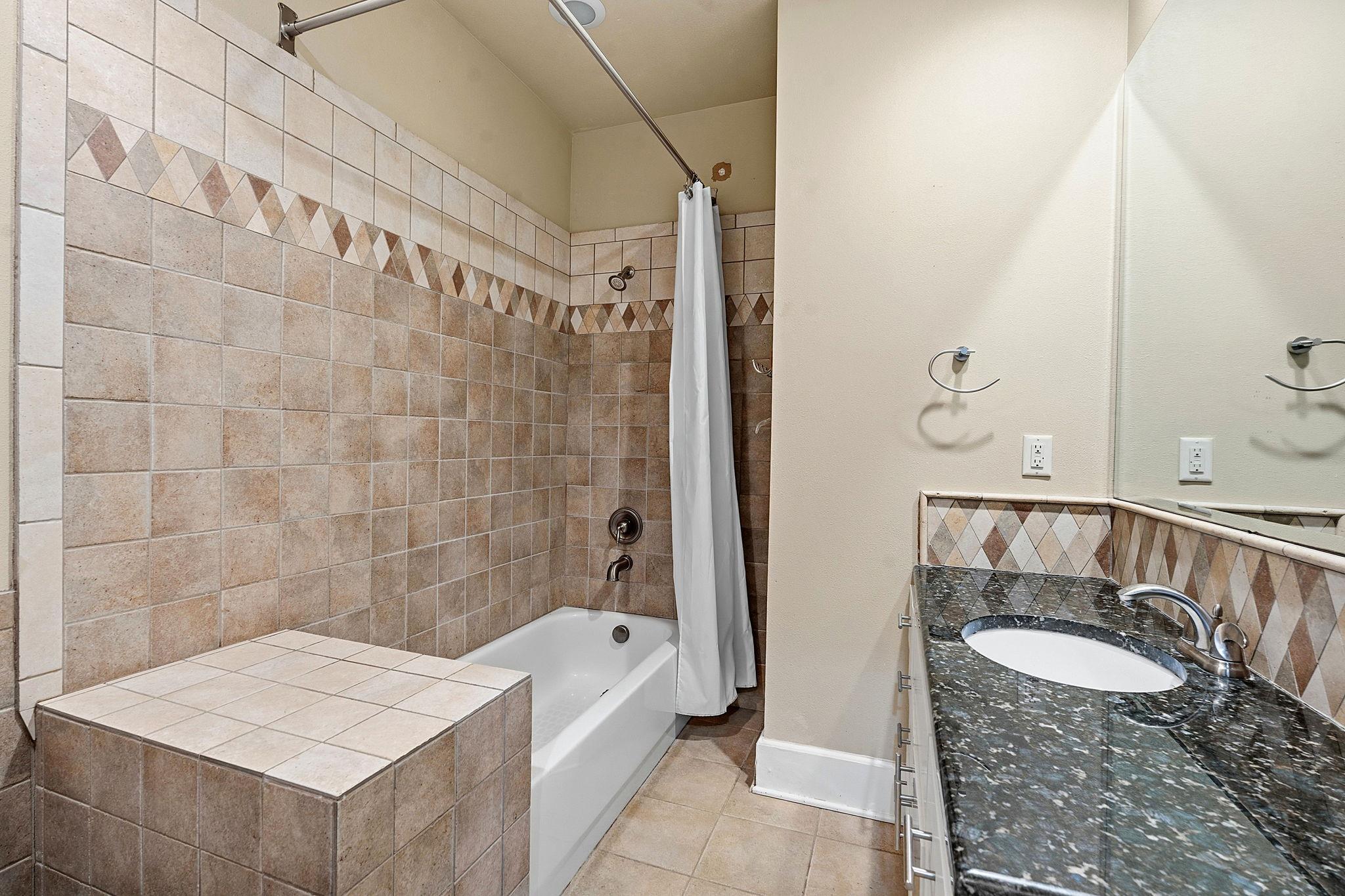 1305 Cometa St Property Photo 19