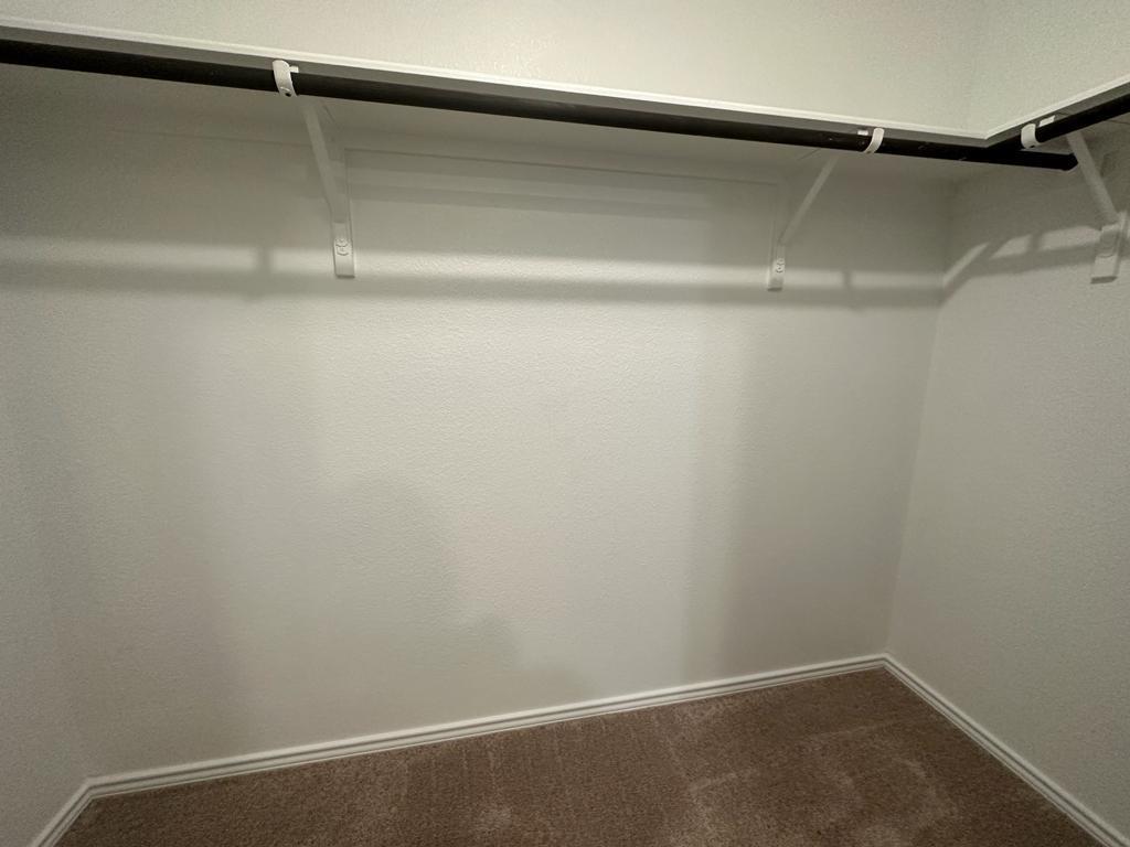 333 Amber Gln Property Photo 20
