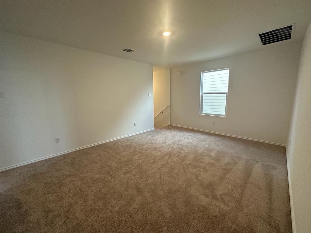 333 Amber Gln Property Photo 21