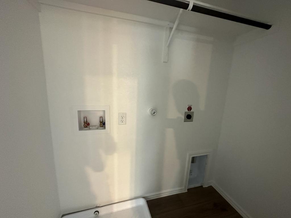 333 Amber Gln Property Photo 22
