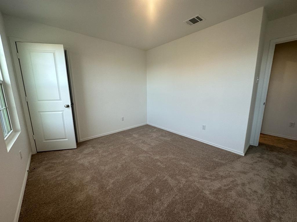 333 Amber Gln Property Photo 30