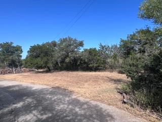4605 Eck Ln Property Photo 4