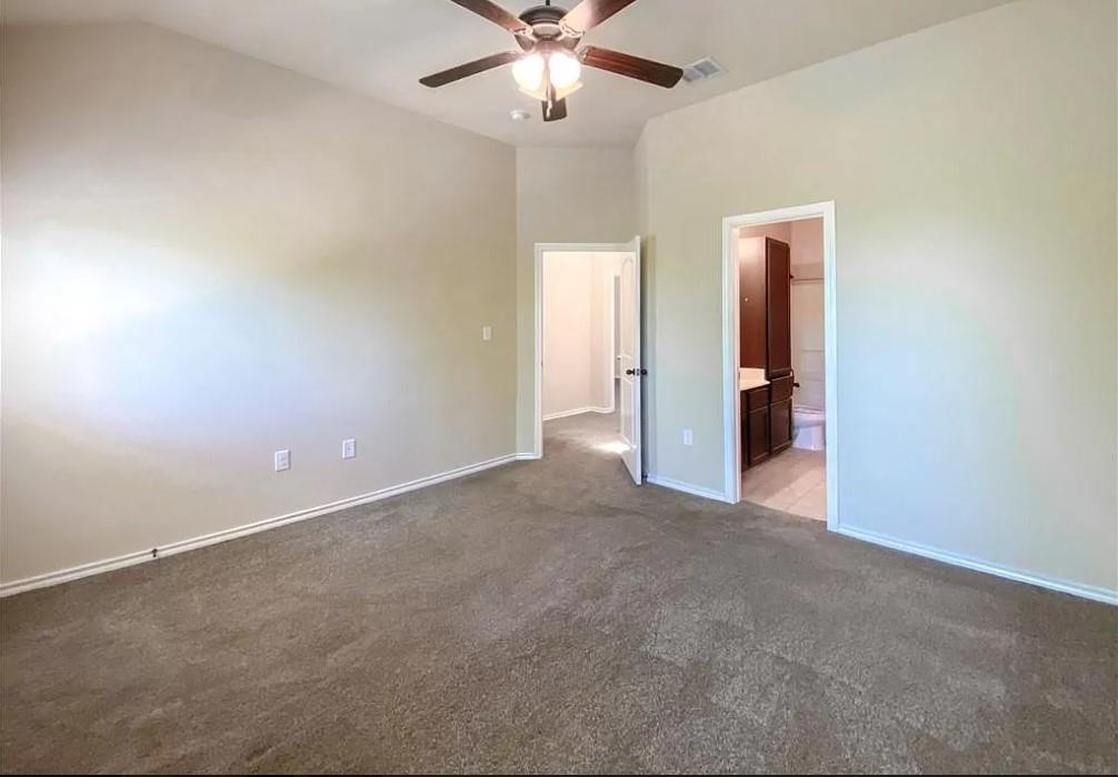 137 Creekside Villa Dr Property Photo 5