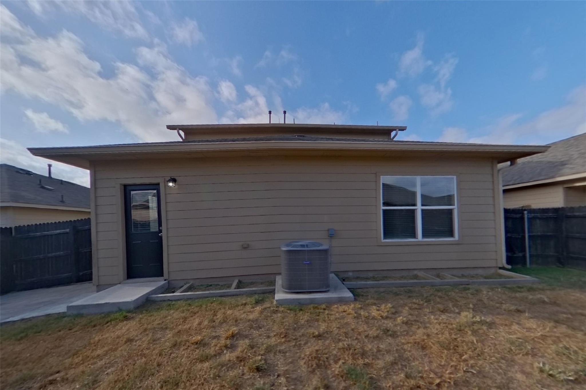 15012 Custis Ln Property Photo 16