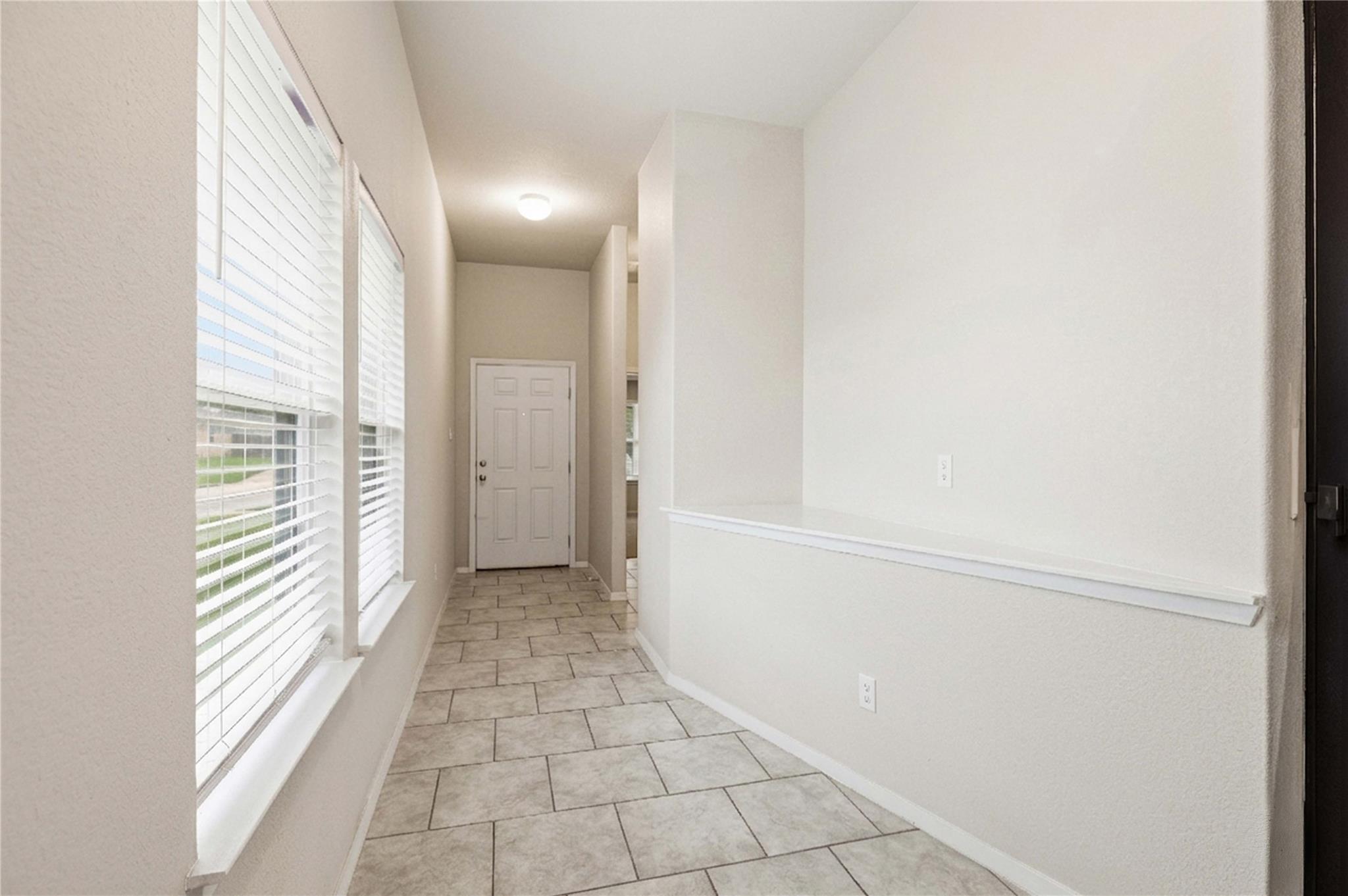 107 Saranac Dr Property Photo 2