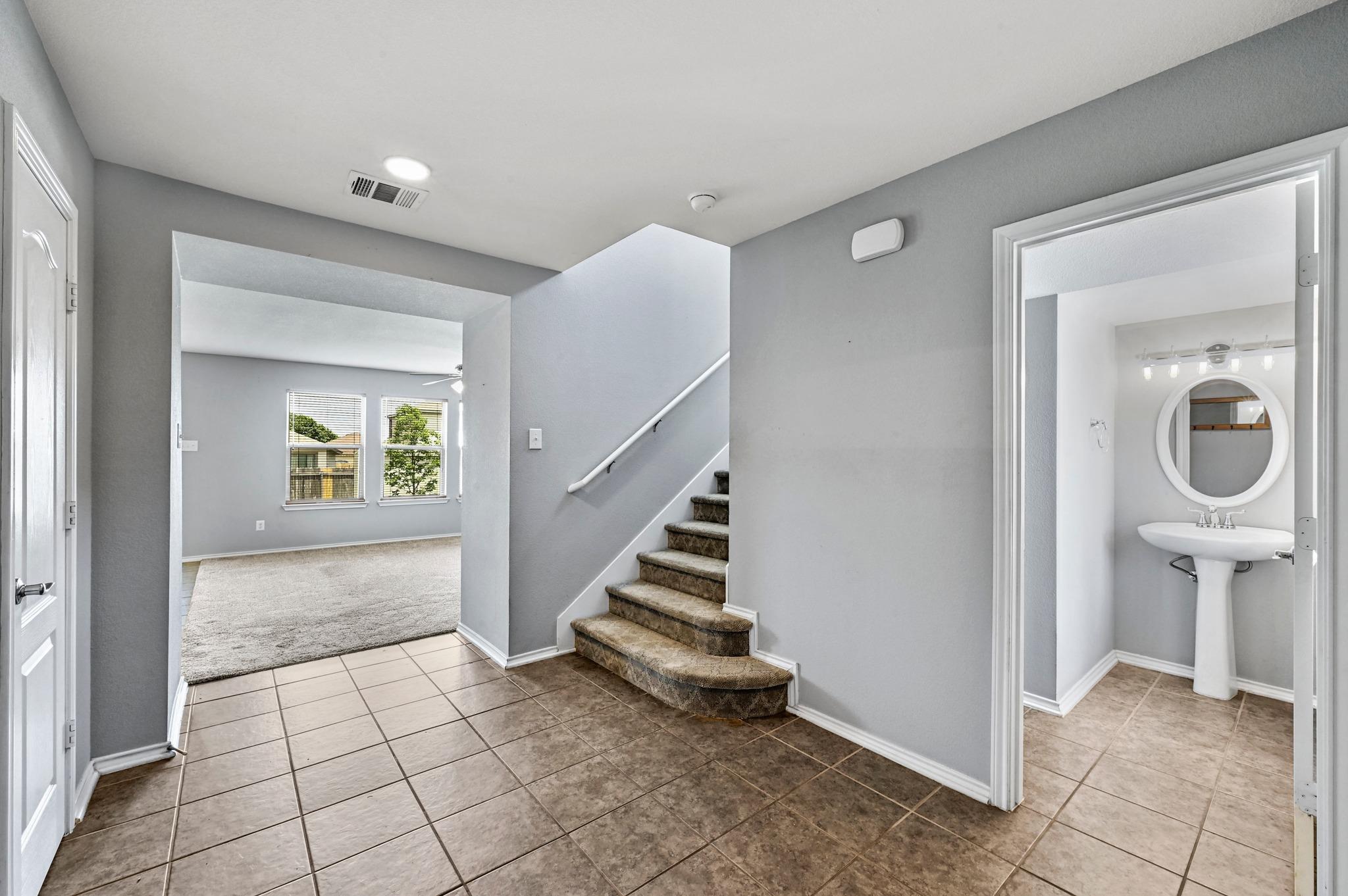 214 Briarwood Dr Property Photo 14