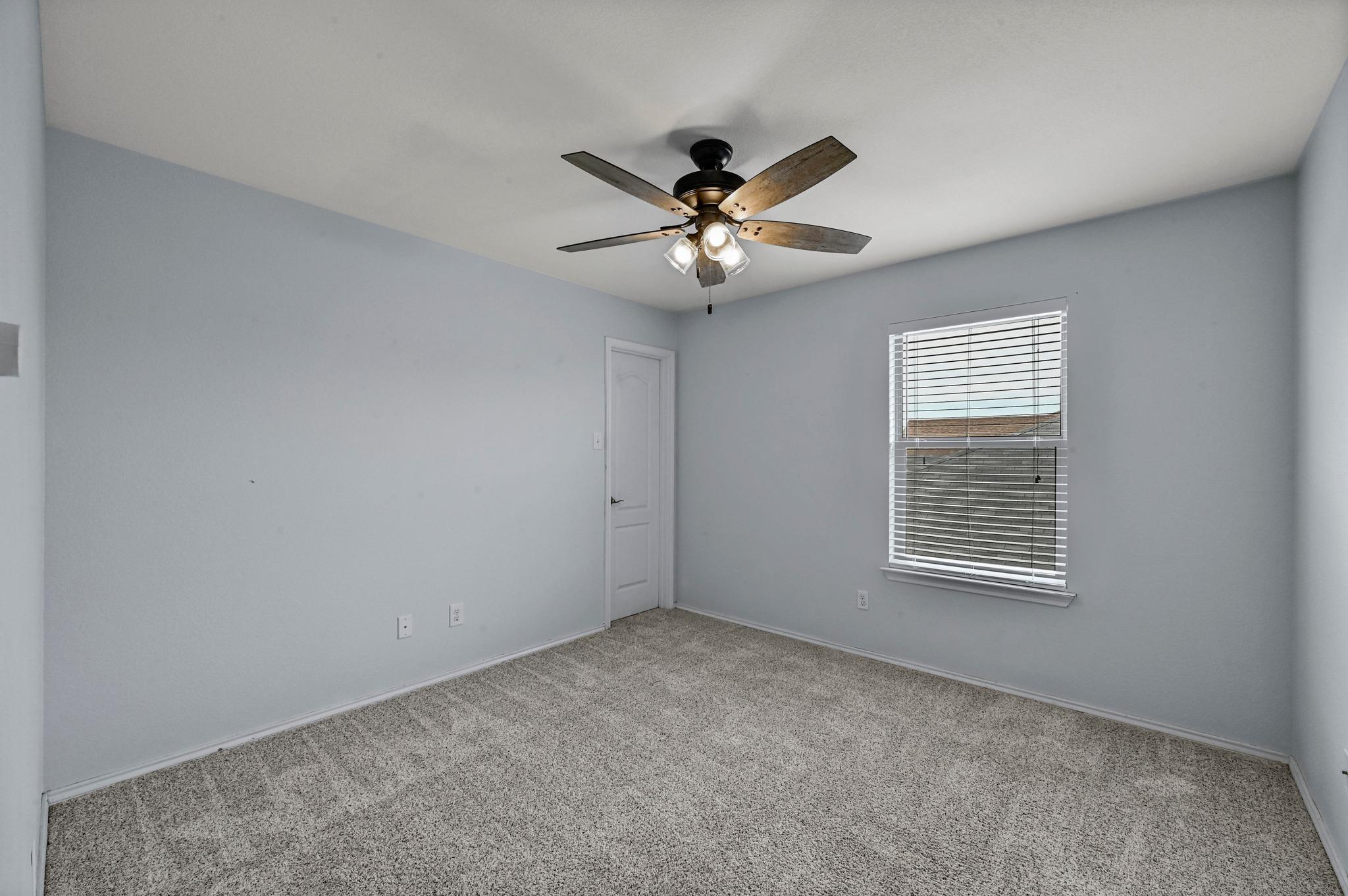 214 Briarwood Dr Property Photo 24