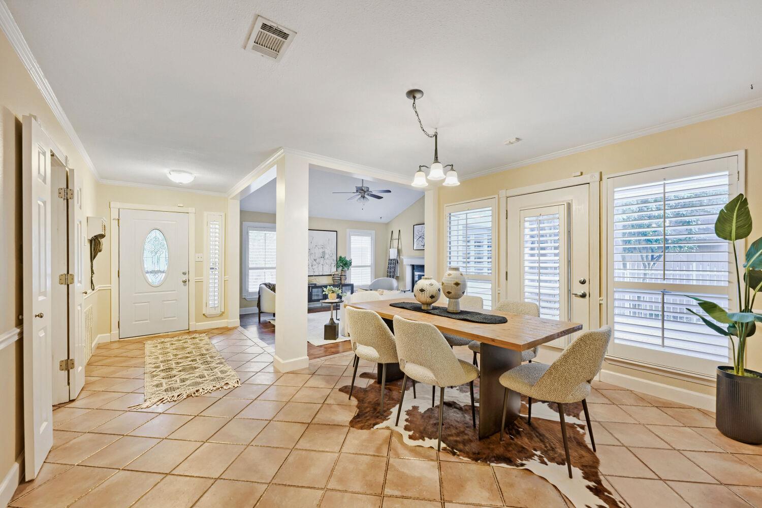 6109 Grass Holw Property Photo 6