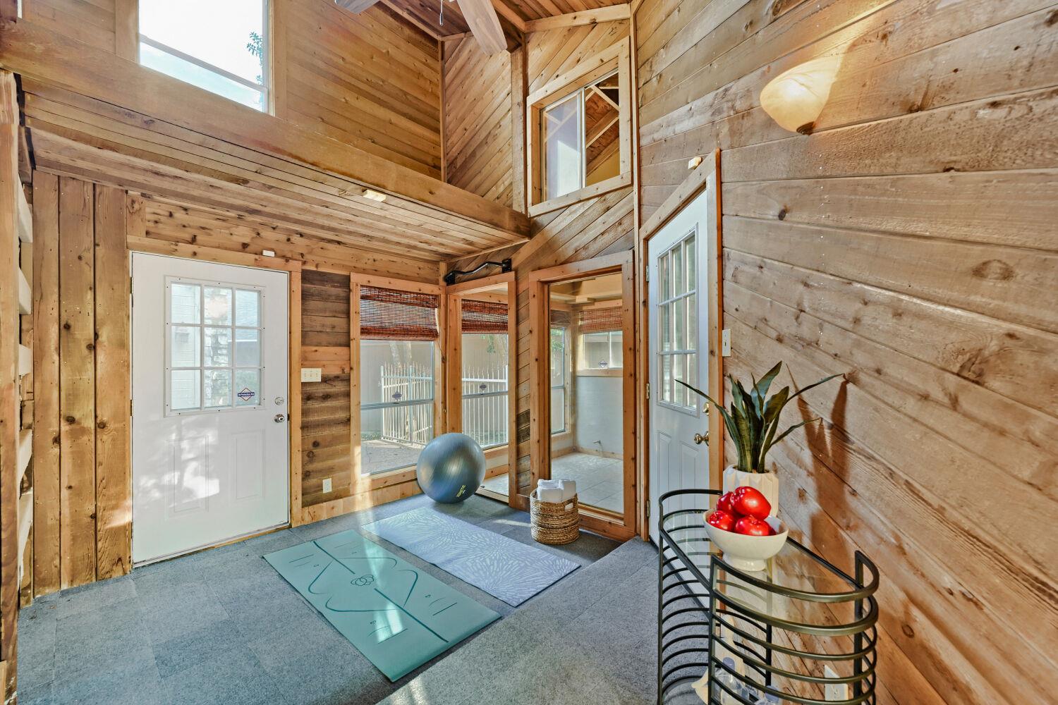 6109 Grass Holw Property Photo 22