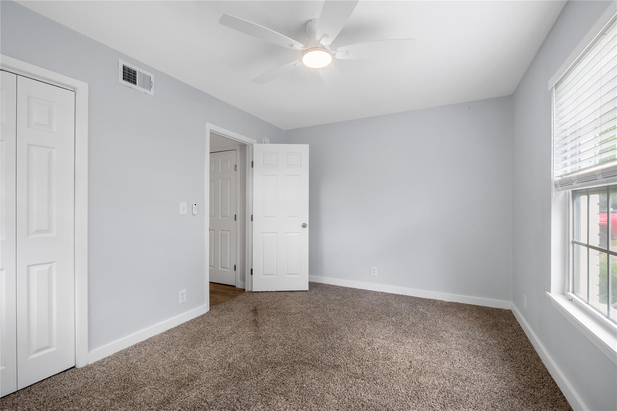 5504 Coventry Ln Property Photo 11