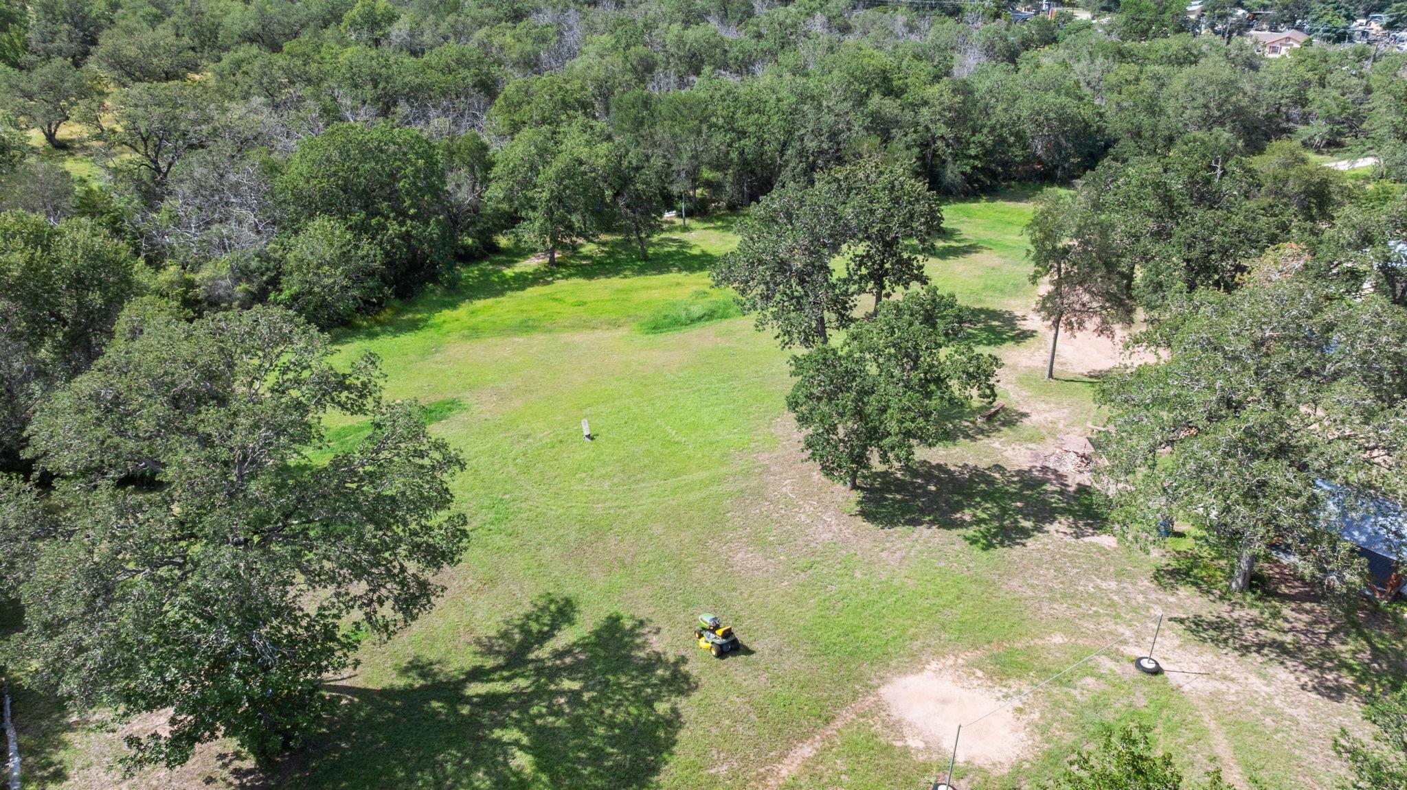 20311 Ed Acklin Rd Property Photo 2