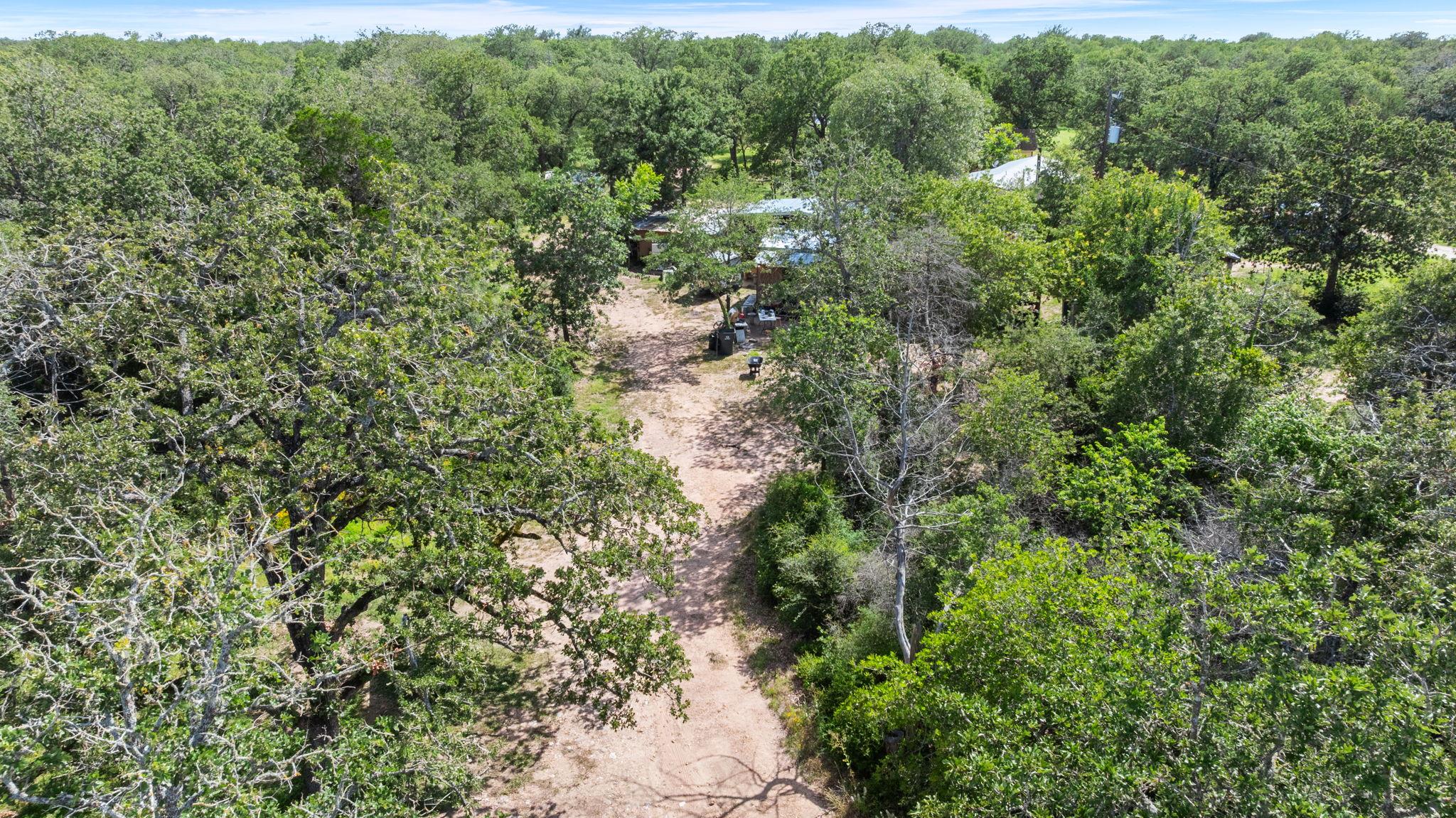 20311 Ed Acklin Rd Property Photo 9