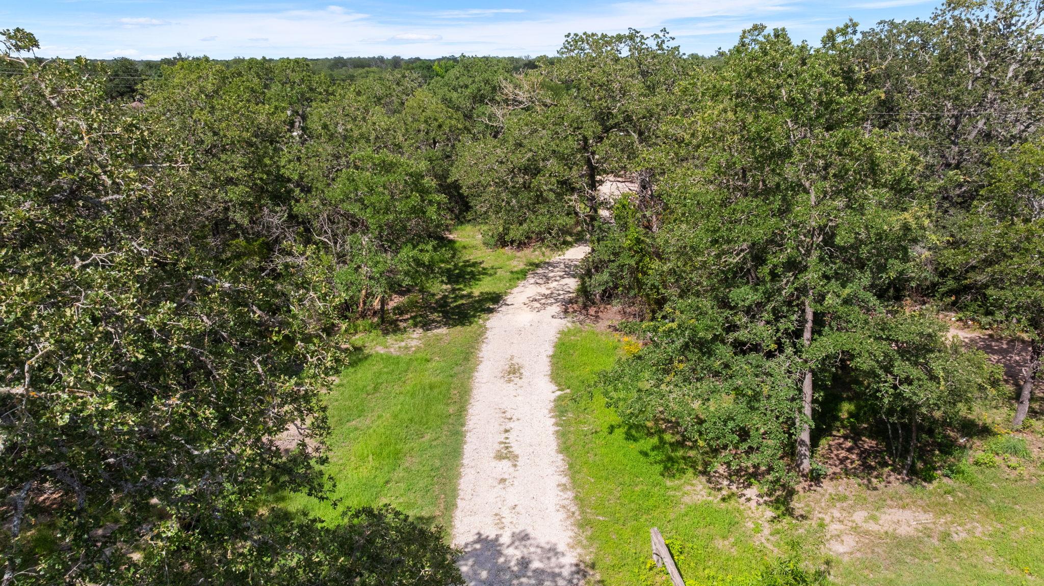 20311 Ed Acklin Rd Property Photo 15