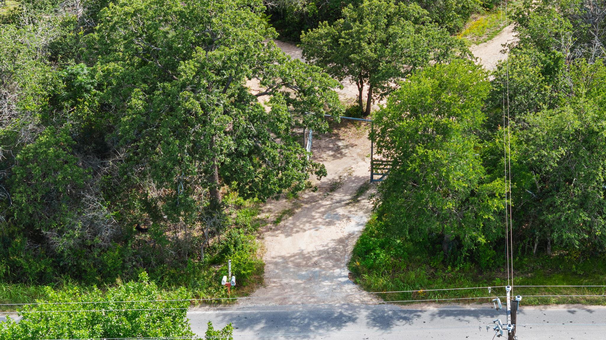 20311 Ed Acklin Rd Property Photo 33