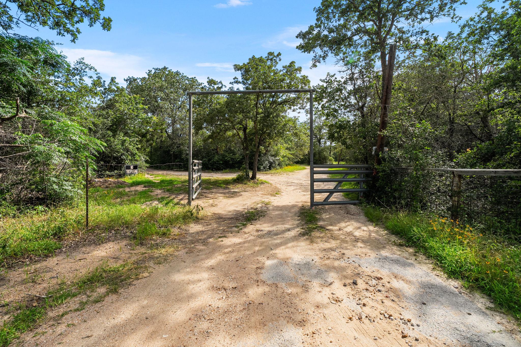20311 Ed Acklin Rd Property Photo 39