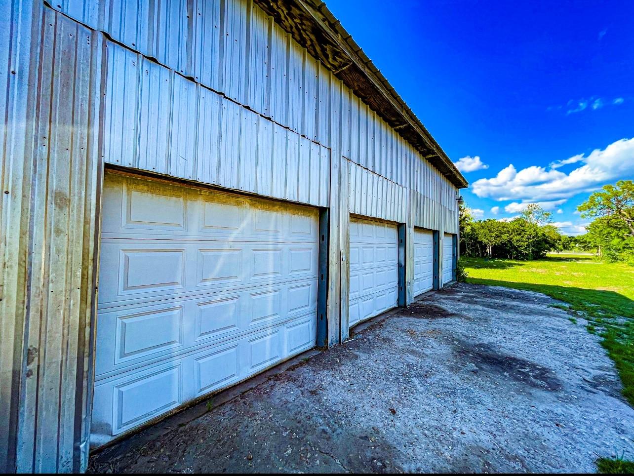 144 Old Bastrop Rd Property Photo 1