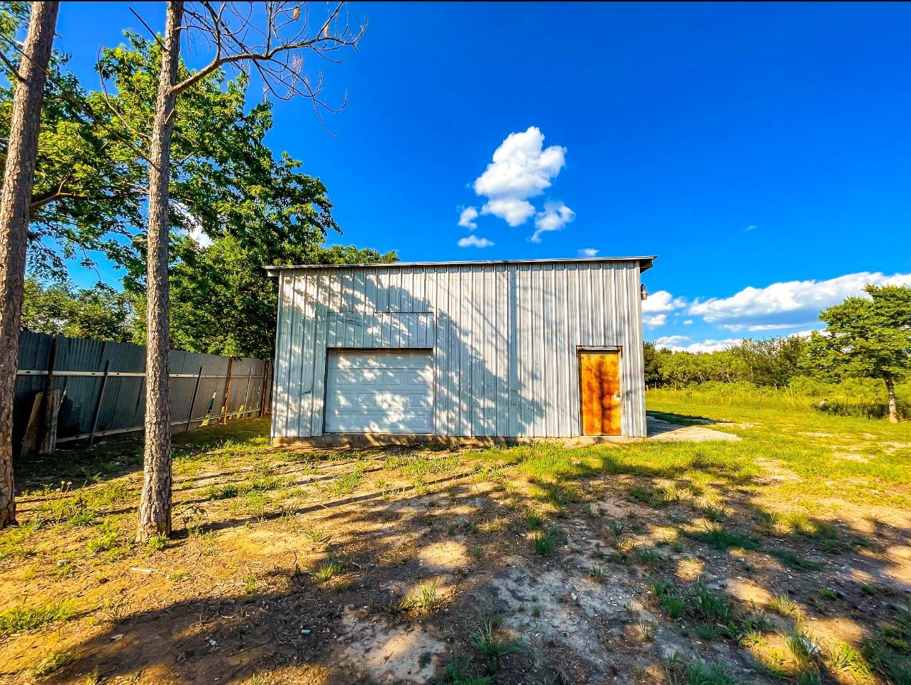 144 Old Bastrop Rd Property Photo 2