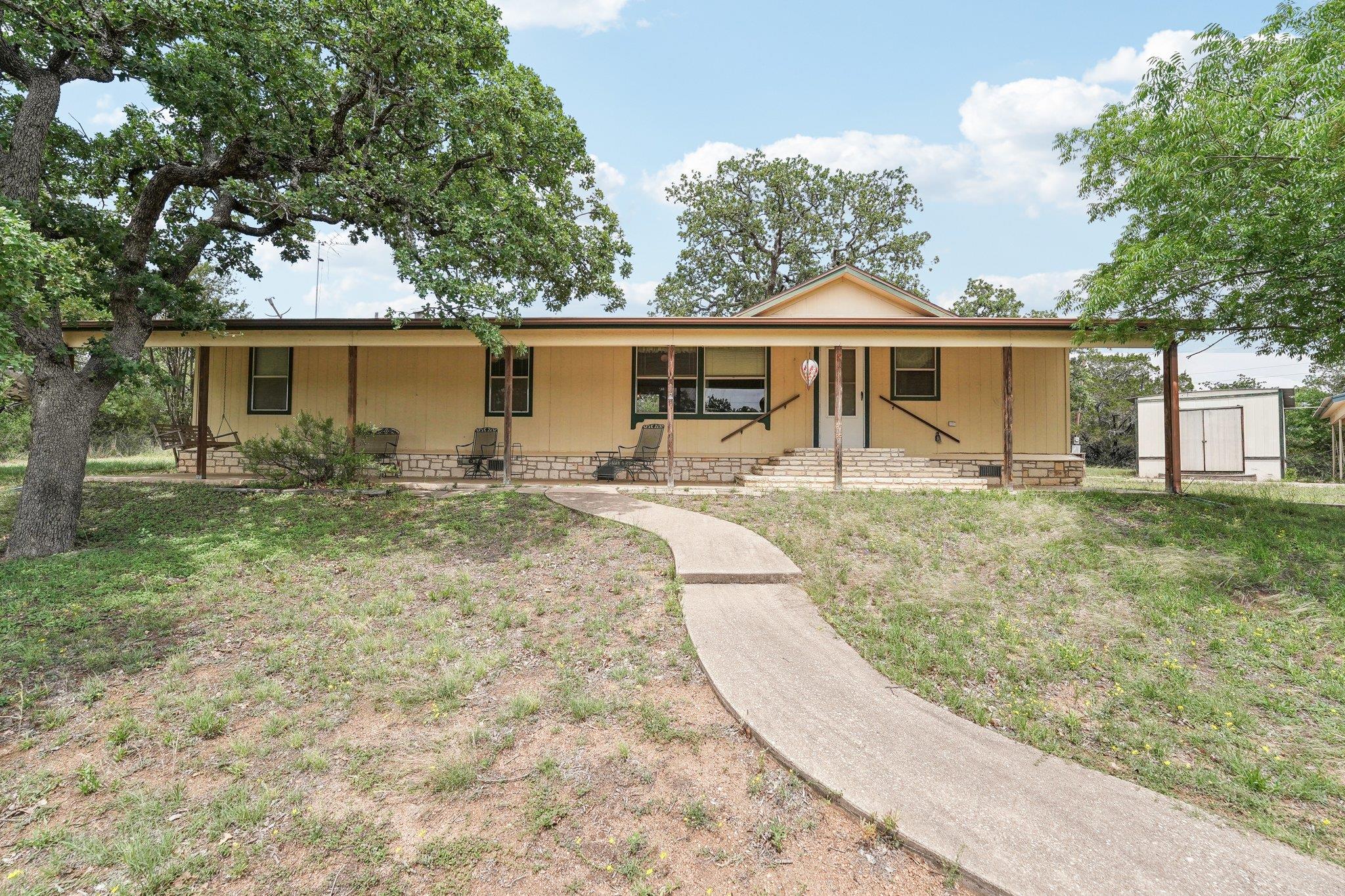 761 Horseshoe Dr Property Photo