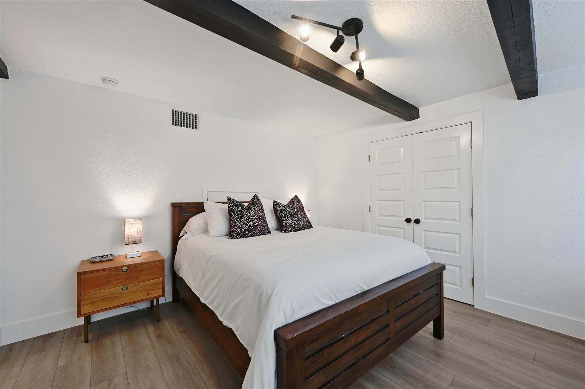 1301 Newning Ave #b Property Photo 19