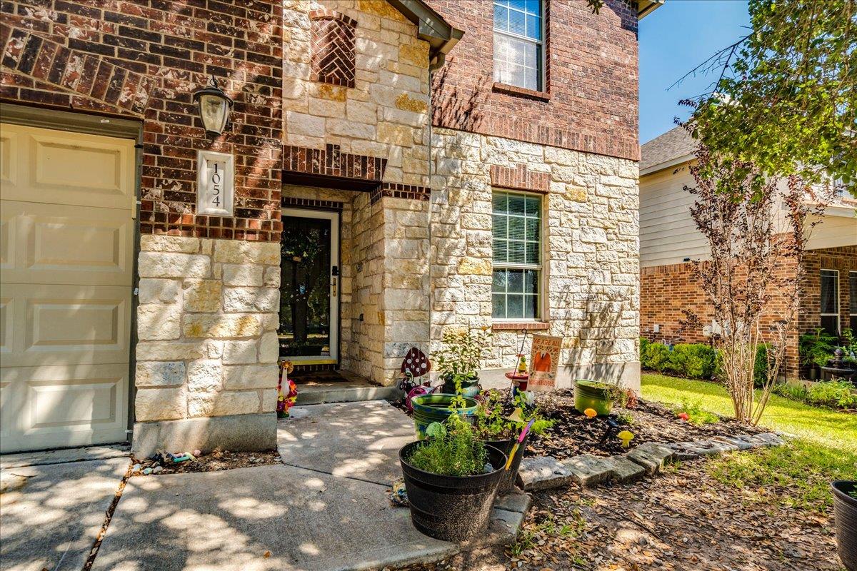 1054 Clark Brothers Dr Property Photo 2