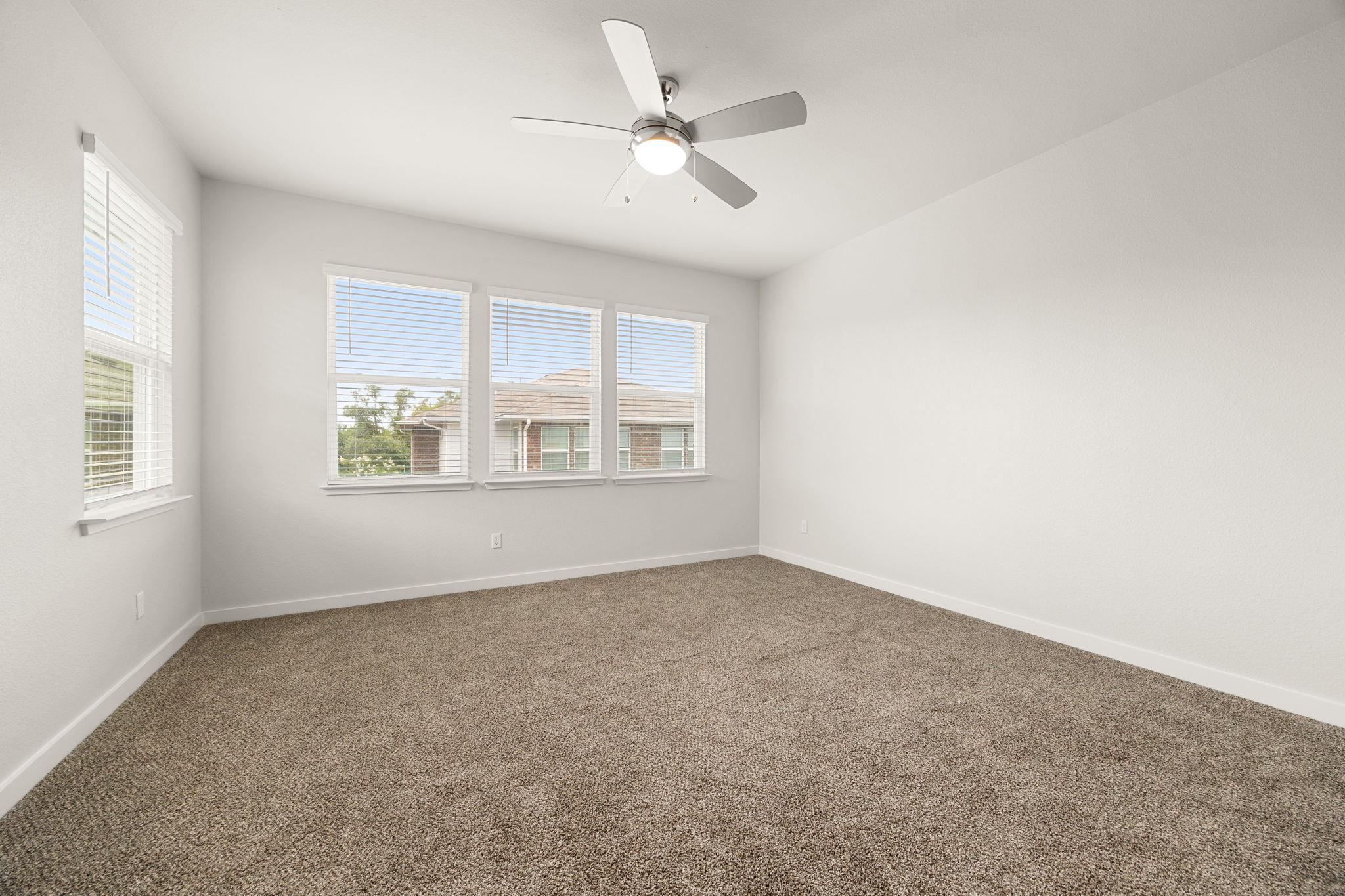 605 W South St #332 Property Photo 18