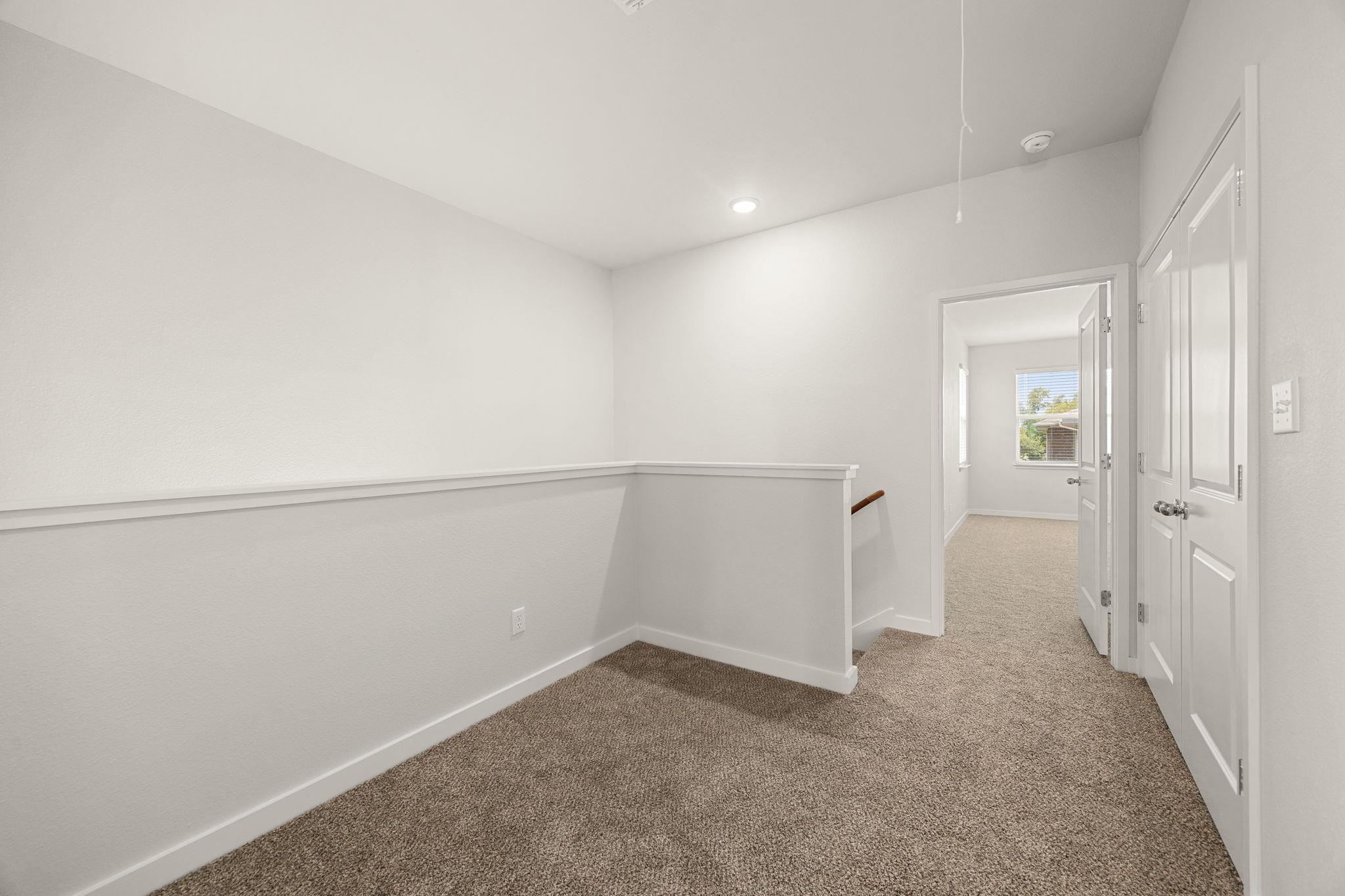 605 W South St #332 Property Photo 24