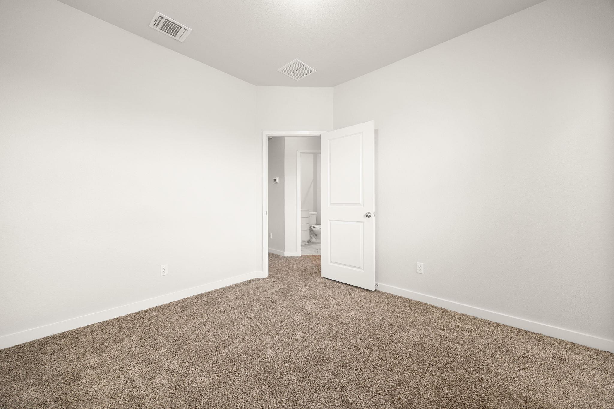 605 W South St #332 Property Photo 29