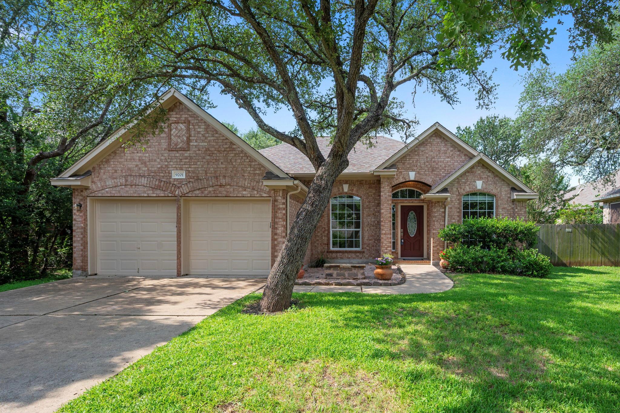 9201 La Siesta Bnd Property Photo 2