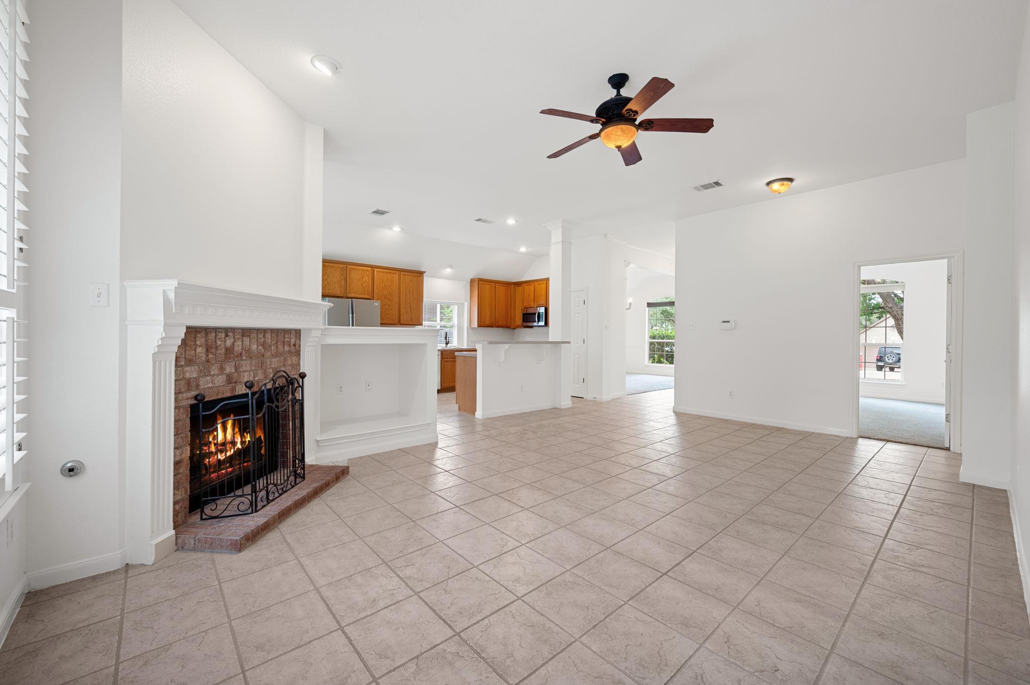 9201 La Siesta Bnd Property Photo 7