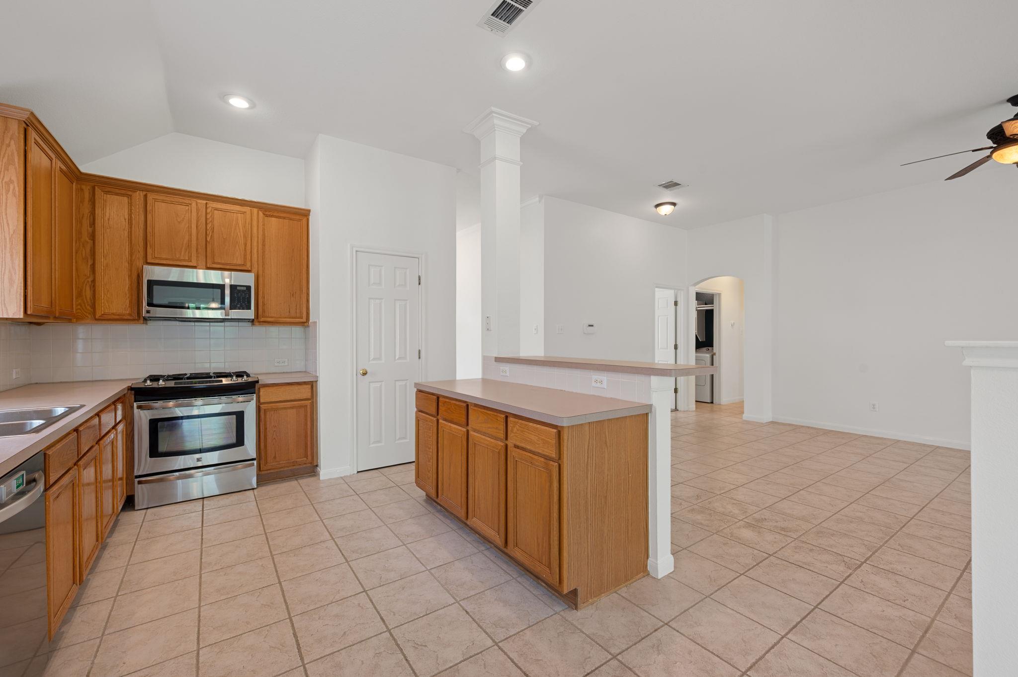 9201 La Siesta Bnd Property Photo 10