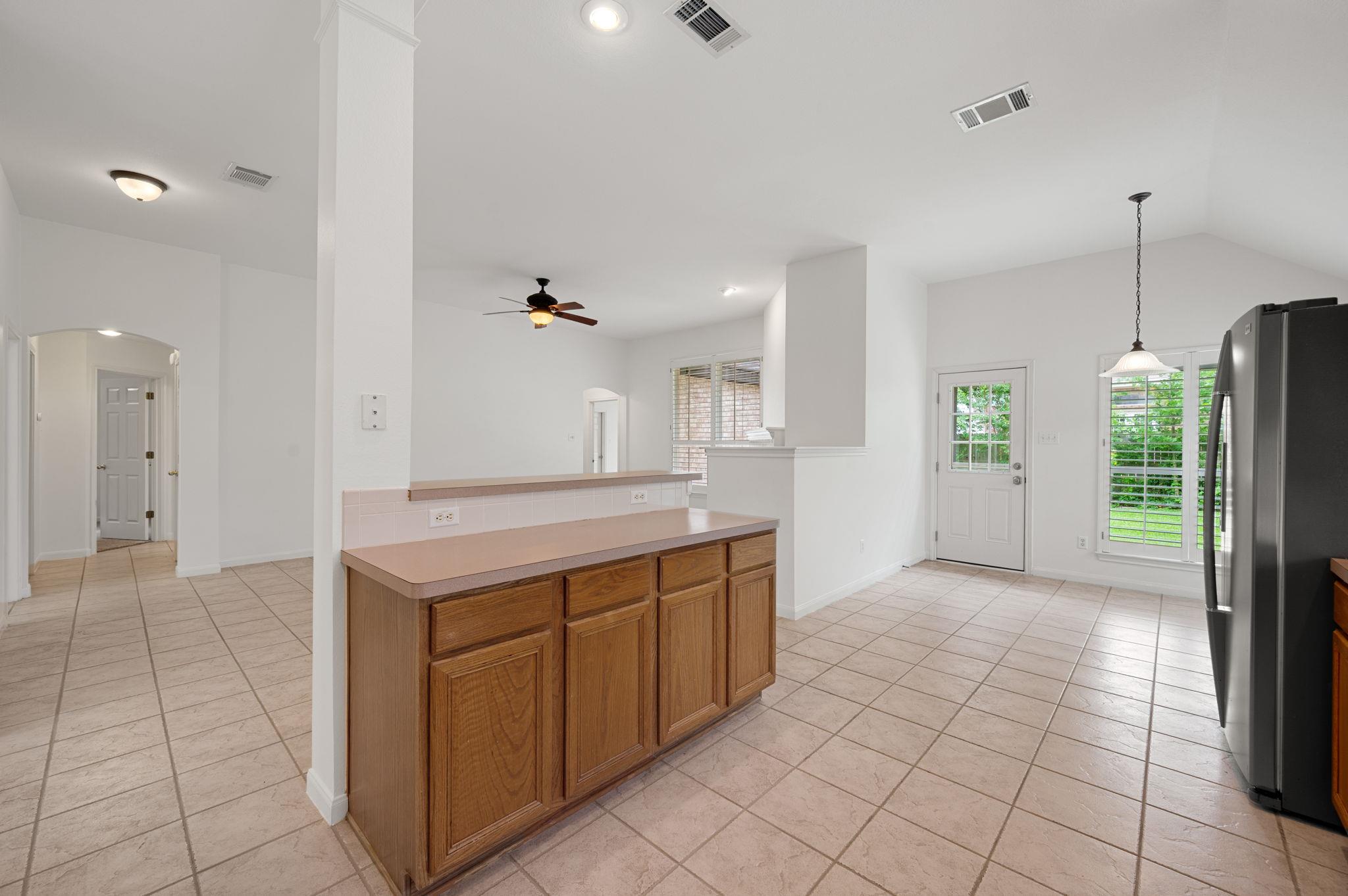 9201 La Siesta Bnd Property Photo 12