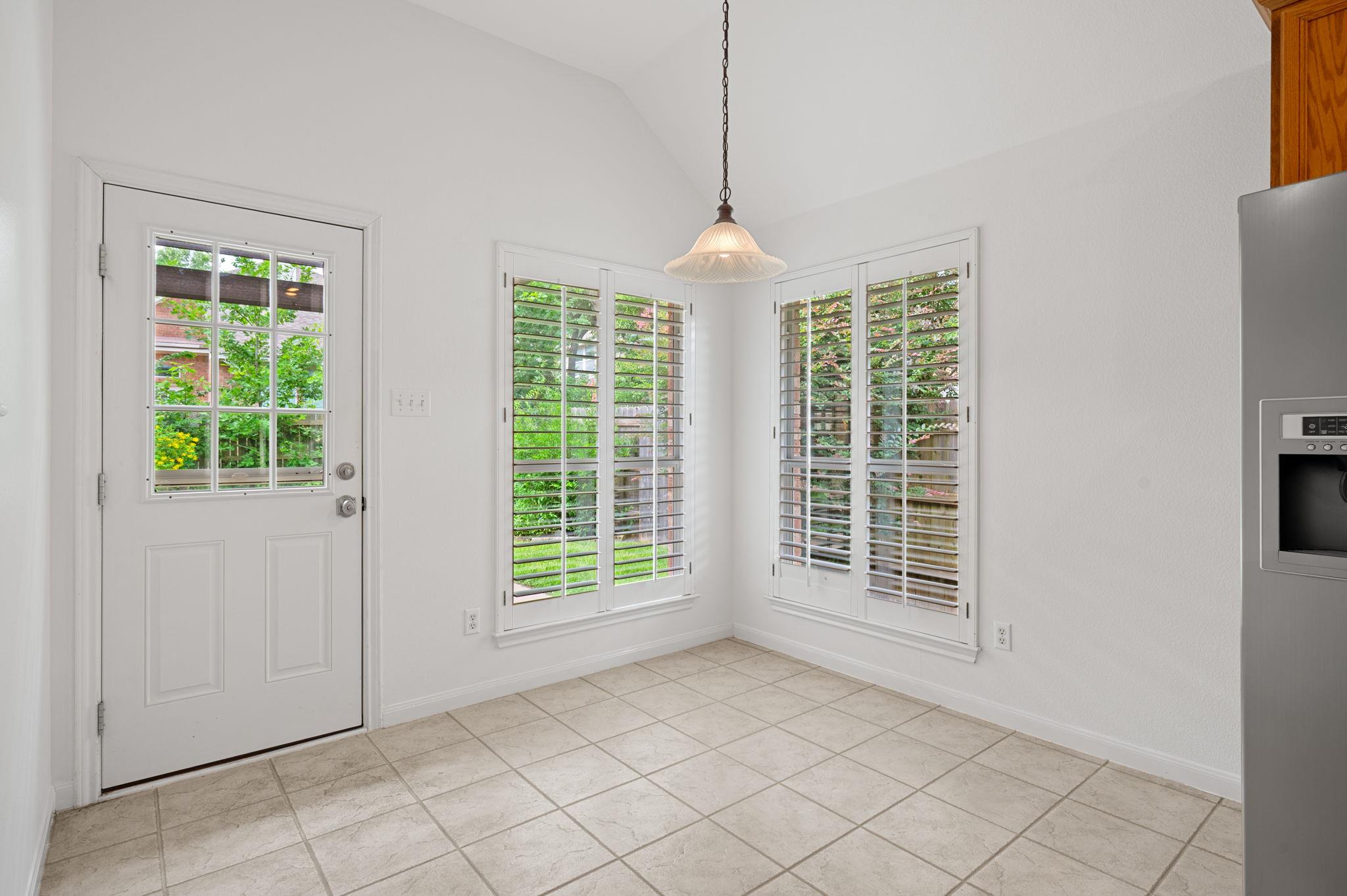 9201 La Siesta Bnd Property Photo 15