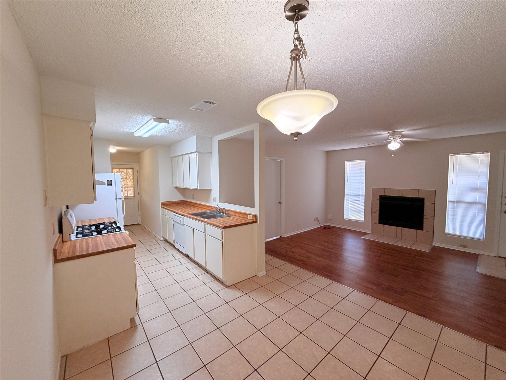 2301 Whitlow Cv Property Photo 9
