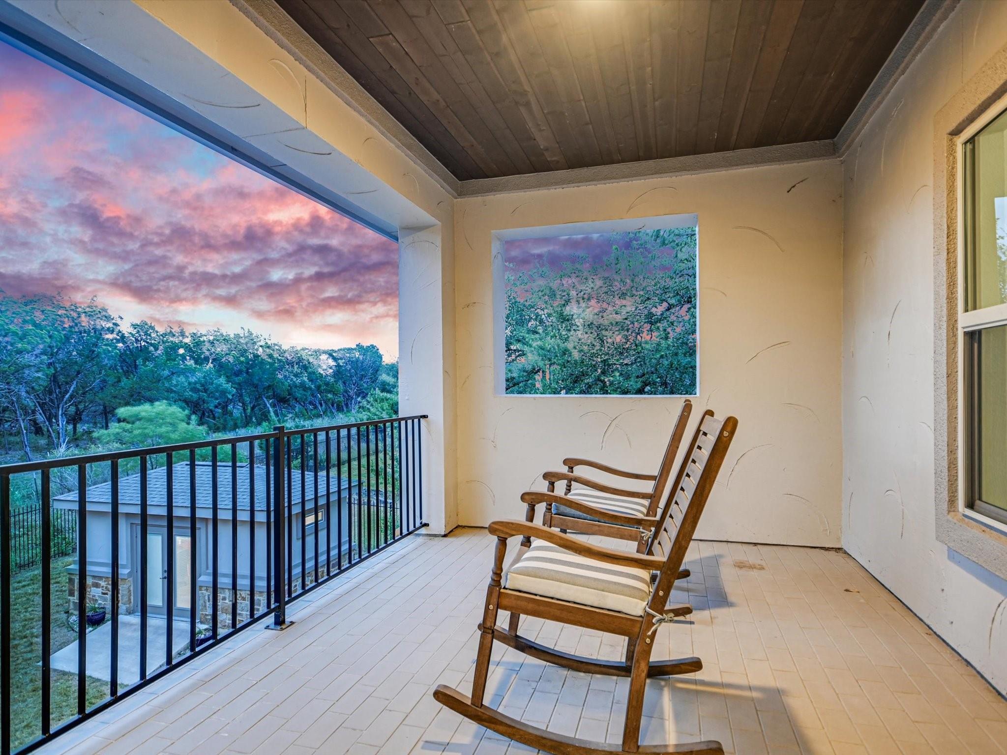2512 Ionian Cv Property Photo 4