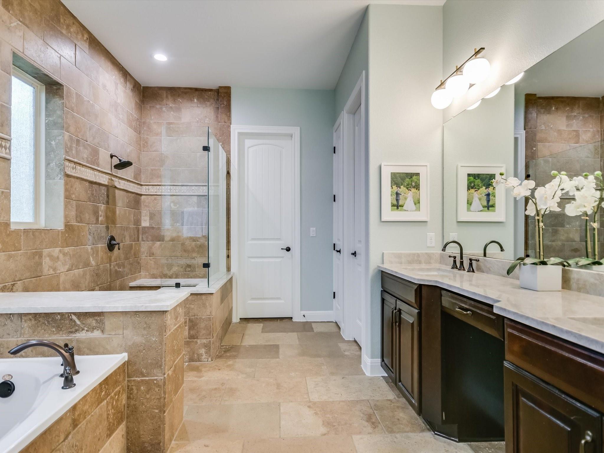 2512 Ionian Cv Property Photo 16