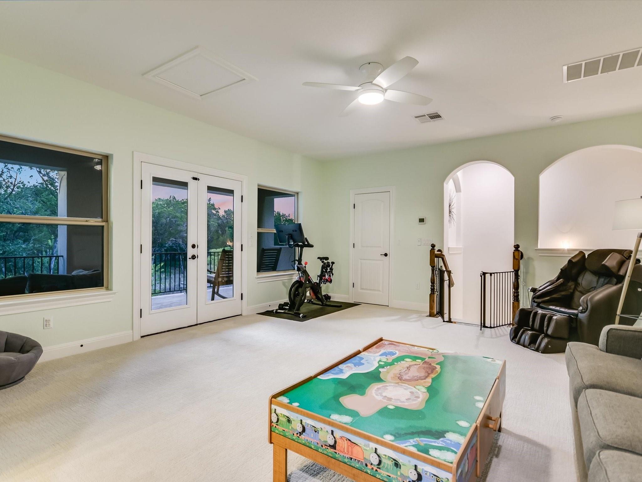 2512 Ionian Cv Property Photo 19