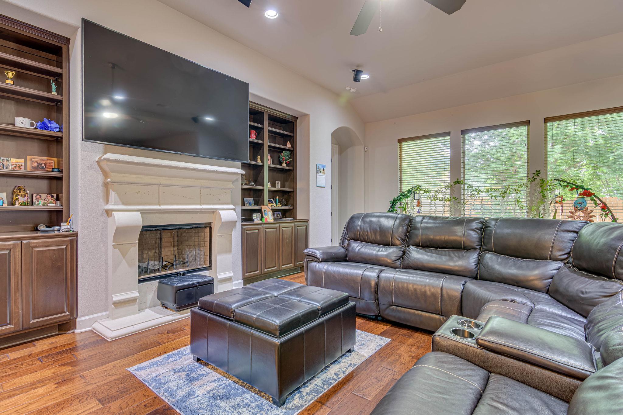 2709 Belicia Ln Property Photo 6
