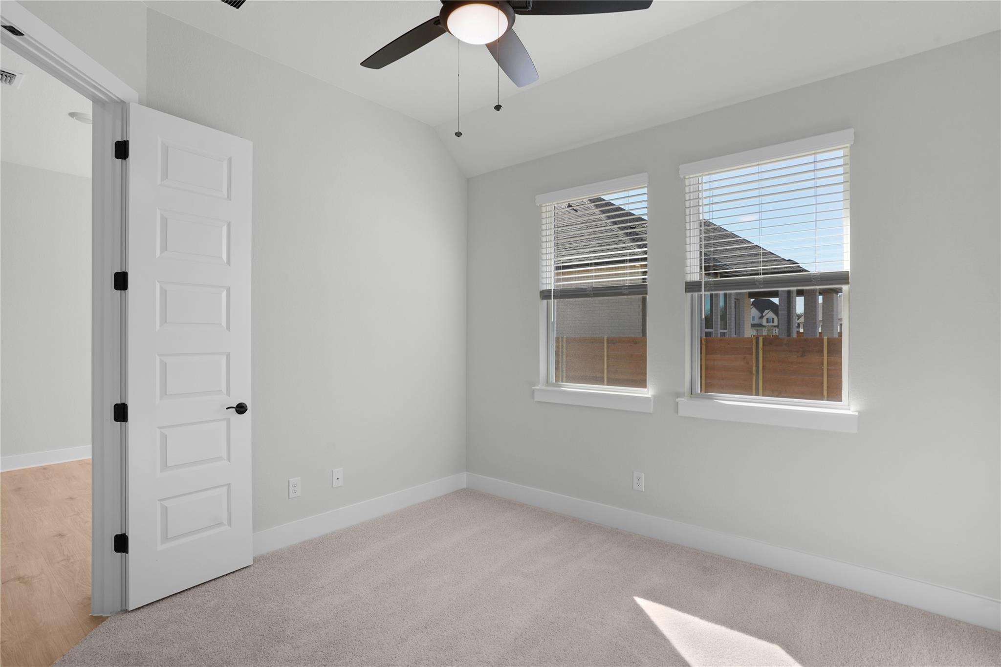 216 San Xavier St Property Photo 14