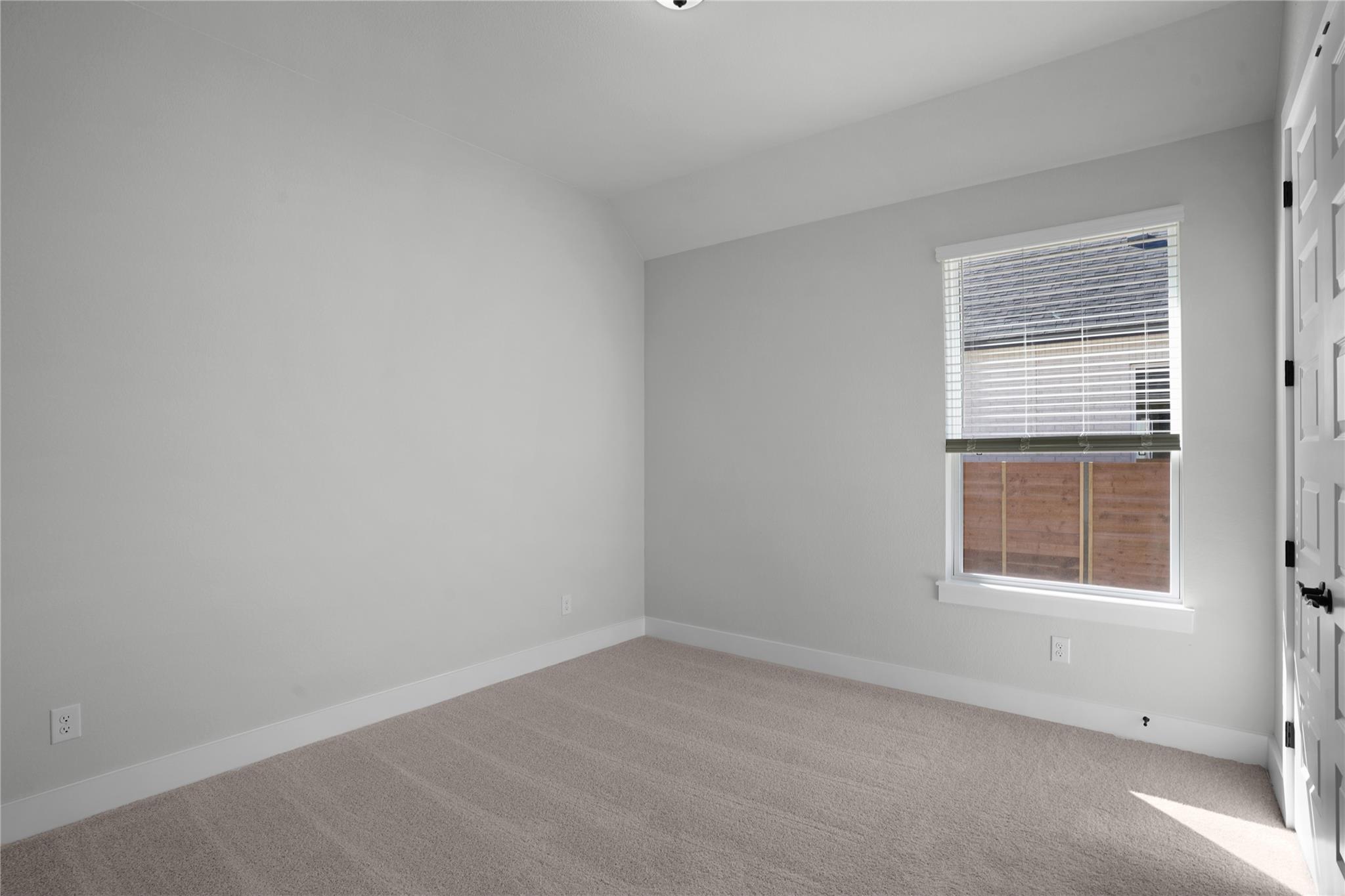 216 San Xavier St Property Photo 23